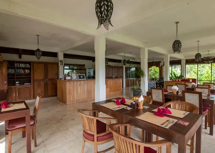 Lesong And Restaurant 2*
