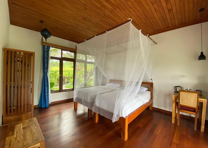 Hotel Lesong And Restaurant Munduk