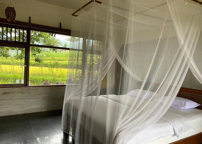 Lesong And Restaurant Hotel Munduk