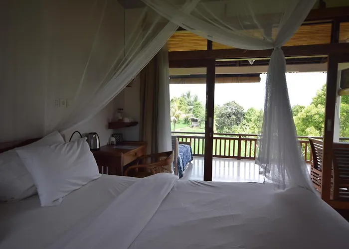 Lesong And Restaurant 2*