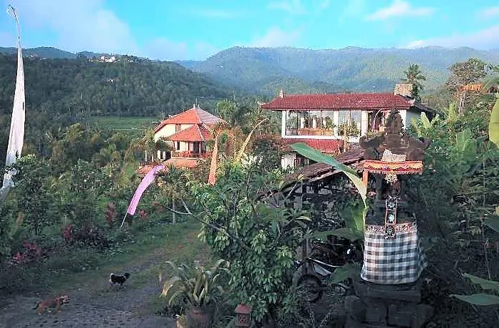 Lesong And Restaurant Hotel Munduk