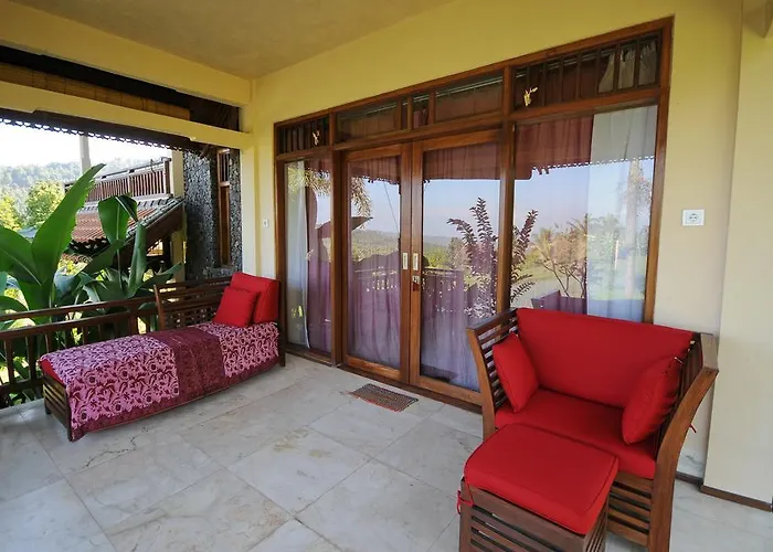 Lesong And Restaurant Hotel Munduk