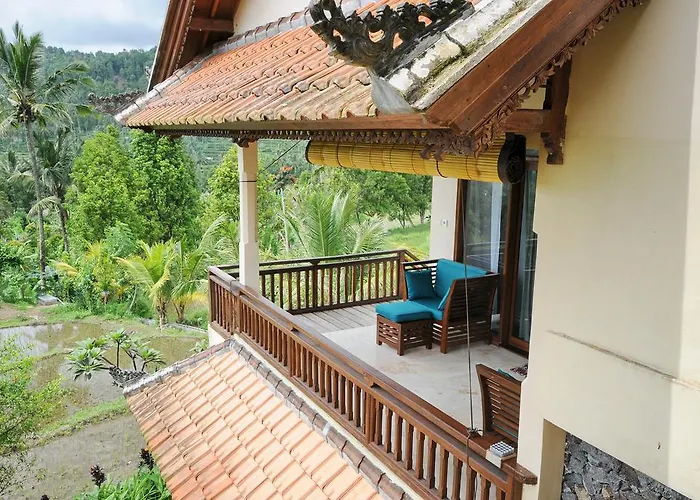 Lesong And Restaurant 2*