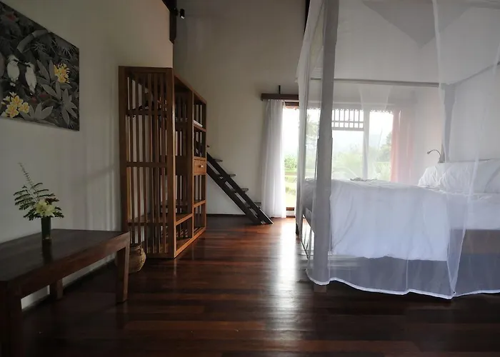 Lesong And Restaurant Hotel